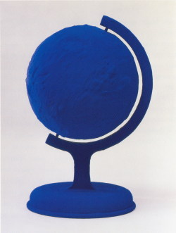 iosonorockmaballoiltango:  Yves Klein - La Terre bleue 