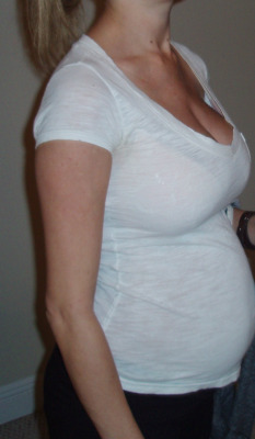 preggo-wankarama:Homemade: Pregnant breast development 