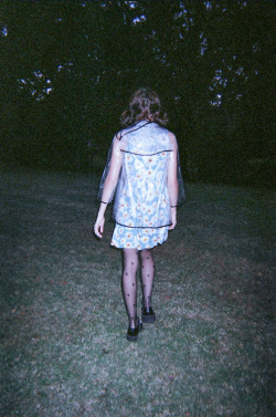 lov-a-lee:  acidic-fantasy:  sexual-daisies:  ✟soft grunge/models✟    XX  vote for me (lov-a-lee) here then message your vote number here (only self promos or any kind of blog rate), here (anything but solos and screenies), here (simple blog rates