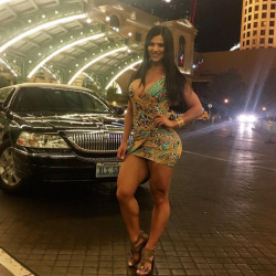 femalemuscletalk: You know what they say about Vegas, what happens here stays here.   #femalemuscle  #femalebodybuilding  #bodybuilding  #fitness  #femalewrestlers  #bikini  femalemuscle.com 