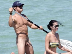 pornoman123:  Orlando bloom full nude while paddle boarding with Katy Perry