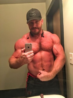 thebiggerthebetter2:  Muscle daddies for you boy