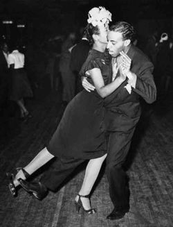 stereoculturesociety:  CultureDANCE: Vintage African American Couples III Jitterbuggin’ at the Savoy and dancin’ in the streets. 