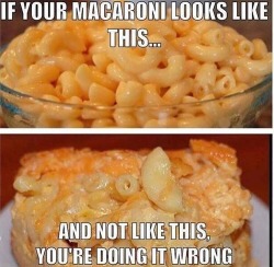 te-amo-corazon:  mattie-fresh:  te-amo-corazon:  gunzonyatmblr:  White tumblr vs. Black tumblr  but wait….. i love mac that looks like the top lmao  You also eat chowder tho sooo  bruh what’s you not gone do is come for me and my foods like this 