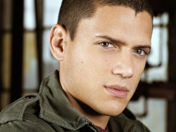mrgolightly:  robotlauren: emonydax:  Prison Break Star Wentworth Miller Comes Out As Gay The Prison Break star decided it was time to publicly reveal his sexuality after being invited to attend a film festival in Russia. &ldquo;Thank you for your kind