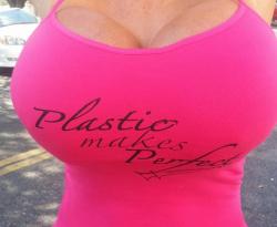 plastic-bimbo-princess:  Yes indeed!