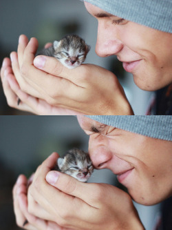 appropinquity:  miracle II by Sandy_Vdo on Flickr.  My two fave things. Men and cats