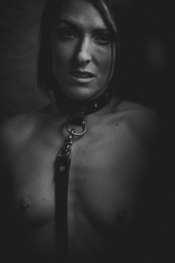 lilmissnatalie:  Photo by @dwenstuart.  lil miss natalie – professional submissive 