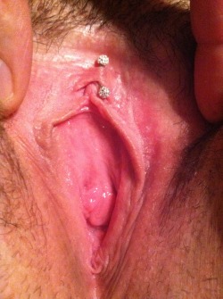 pussymodsgalore  VCH piercing with decorated curved barbell. The lower end of the jewelry is free to move under the clithood, over and to either side of the clit, whilst stimulating the clit at the same time. 