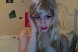 sarahcdlondon:  femboialex:  A cutie cross dresser  Gorgeous. Wish I look half as sexy xxx  M!