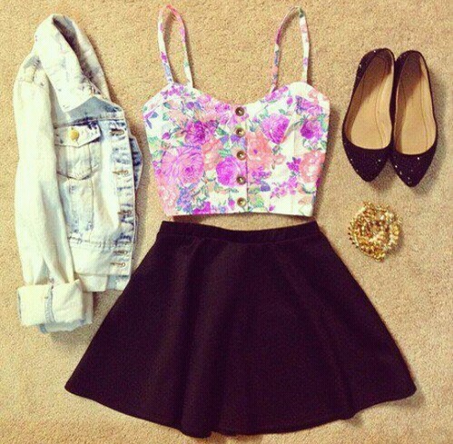 Pencil skirt and crop top outfit