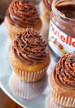 fullcravings:  Pumpkin Nutella Cupcakes