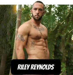 RILEY REYNOLDS at ParagonMen  CLICK THIS TEXT to see the NSFW original.