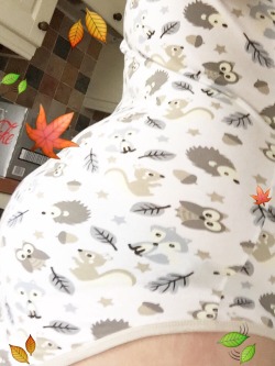 girl–cat:  Having a really awful morning but I’m wearing my new woodland animals onesie from @onesiesdownunder and it’s so cute (and super comfy)!! Daddy says it’s his new favourite on me (and it’s definitely a new fave of mine)! 