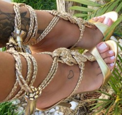 crazysexytoes:  Absolutely stunning toes. It doesn’t get any better.