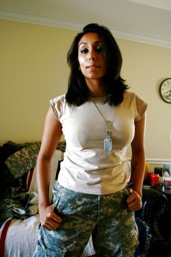 apluss69:  fuckingsexyindians:  Indian strips off military uniform to show her pierced nipples and shaved pussy http://fuckingsexyindians.tumblr.com  Apluss69.tumblr.com 