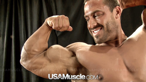 muscle-mountains:  Men and their biceps - a love story for the ages