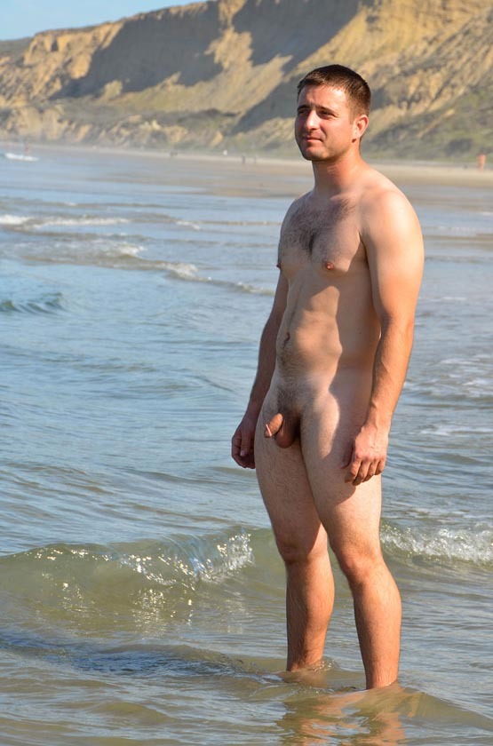Amateur exhibitionist naked