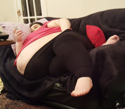 ssbbwlover1962: ssbbwlover1962:  porcelainbbw:  This is a picture my boyfriend took showing just how much I spill over our piddly 2 seater couch! Some serious lounging😂🐳    You need a low table to rest your gorgeous belly on or I could hold it for