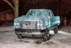 bobbycaputo:  Fully Functional and Driveable Truck Made of Ice A Canadian ice sculpture company called Iceculture took on an incredible challenge recently. The result is pretty much unbelievable. Canadian Tire, a battery company, wanted to showcase