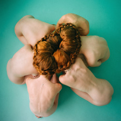 lcqissue:  Juxtapoz Magazine - Surreal and Landscape Nude Photography by Amanda Charchian 