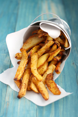 thecraving:  Oven Roasted French Fries