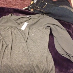 New outfit from American eagle #jeans #americaneagle #blue #grey #shirt #new #love #shopping #addiction