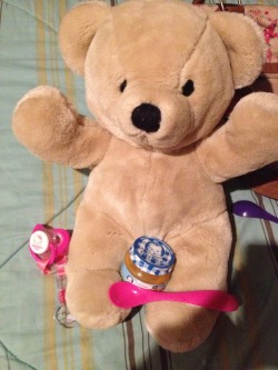 Teddy ready with my gerber :D aaammm amn