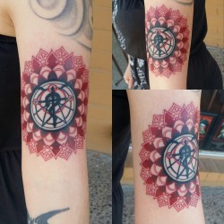 fuckyeahtattoos:  my protection against fake people… lol jk this is part of a transmutation circle array that is used in destroying the homunculi in an anime/manga series called full metal alchemist.  done by gabriel telles at heavy hitters tattoo