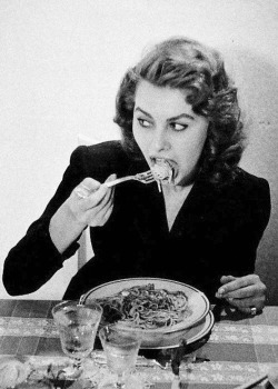 samwanda: avagardner:  “Everything you see I owe to spaghetti.” — Sophia Loren    