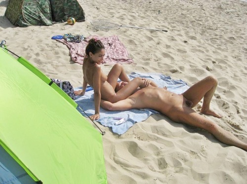 Nude beach girls spy cam