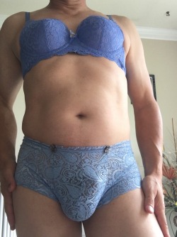 cmancream:  My Superbowl Outfit. Who wants to Watch with me?