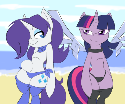 ask-sapphire-eye-rarity:  Sapphire Eye Rarity and Cold Blooded Twilight, hanging out at the beach, what fun can these two have :3 Cold Blooded Twilight belong to http://atthefrozenhorizon.tumblr.com/  What fun indeed~ I do so love the black bikini!