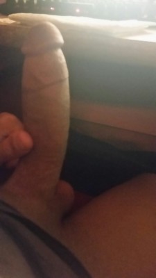 carsbigasbars:  Some awful lighting dick pics. Am I above average or what?   This got like forty notes recently for some reason