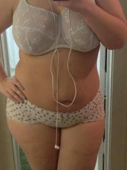 curvyk8:  Feeling a little chunky today.   Looking good to me Very sexy body