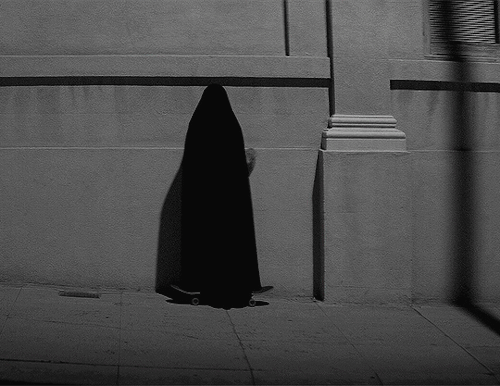 assyrianjalebi:A Girl Walks Home Alone at Night / دختری در شب تنها به خانه می‌رود‎ (2014) dir. Ana Lily Amirpour