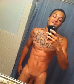 black-dicks-r-us:HORNY FOR BLACK DICK? There are over 10,000 Black Gay Videos @ http://www.BlackM4M.com 😍🍆💦