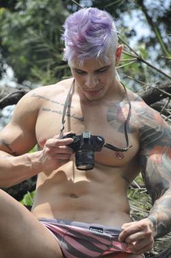 yanmanuel:  #Sexy #Boy #Gay #Hair #Purple ♥      