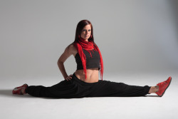 taichiclothinguniforms:Chloe Bruce’s all kinds of classic Kung Fu movements. Kung Fu lets her more charming and beautiful. I hope you will like them. Tai Chi Uniforms on http://www.icnbuys.com/tai-chi-clothing-uniform REBLOG, INSTANT FOLLOW BACK! 