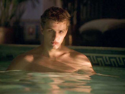 diesenmomentbehalten:  if I only touch the same pool as him, life would be completed unter We Heart It. 