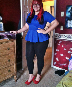 chubby-bunnies:  US Size 18! 6 feet 2 inches in these heels :)  This was my new years outfit from Plus Size F21 &lt;3 Hope everyone had a great New Years Day, heres to my journey of total body acceptance and happiness! One Love xx