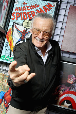 spkrboxxxisblackdynomite:  comicsforever:  Happy Birthday Stan Lee!!! // artwork by J.Scott Campbell (2012) Stan “The Man” Lee is turning 90 today. The longtime writer, publisher, editor and cheerleader for Marvel Comics has lived long enough to