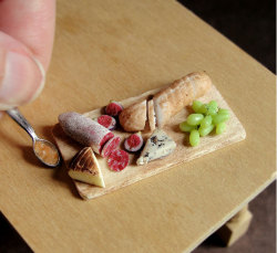 archiemcphee:  The Department of Teeny-weeny Wonders can’t stop marveling at the impeccably detailed, impossibly tiny miniature food created by Rochester, MN-based artist Kim of fairchildart. From fruit and veggies to mouthwatering main courses, tantalizi