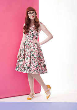 modcloth:  Snapshot-to-Studio winner Katie showed us her style in this positively perfect photoshoot in our LA Studio!