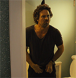 ripleybanner:  Hottest Mark Ruffalo Moments → Begin Again | Dan strips and takes a shower (insp.) 