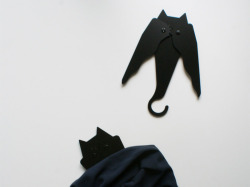 inthistwilight:   cutesign: Clothes hangers, by Veronika Paluchova, were modeled after the night creatures that hang upside down in the dark. The wardrobe or closet are usually dark places perfect for bats to live in. When the hangers are not in use,