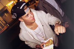alwayskidrauhl-deactivated20130:    justin + food | my two favorite things in the world   