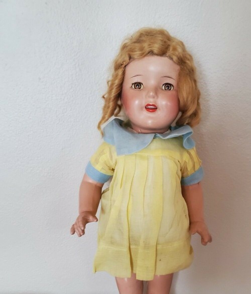 decapitated-unicorn:  1940s composition doll