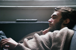 fatseux: solaired: Keaton Henson by Sophie Harris-Taylor  Yes, hi. 