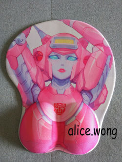 robothousecomix:http://www.ebay.com/itm/Transformers-Female-Autobot-Anime-Mousepad-3D-Chest-Silicone-Soft-Mat-Wrist-Rest-/192059037171?hash=item2cb79c55f3%3Ag%3AVwIAAOSw1WJZFciaFor you Mouse Pad fans. Now Elita-1